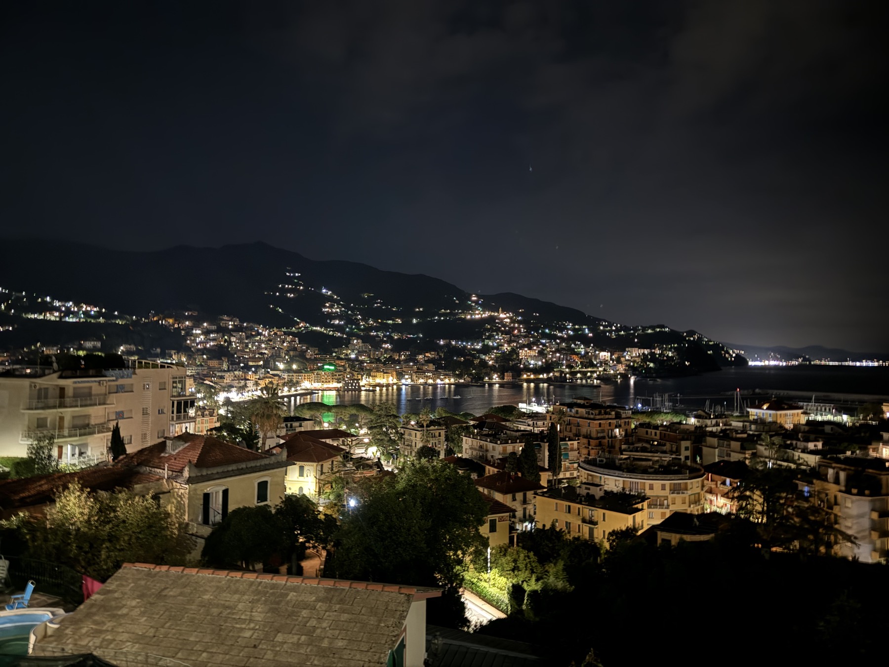 Vista mare e costa a Rapallo